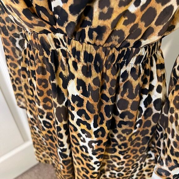 Express Leopard Print Dress. NWT Size Small - Picture 3 of 9